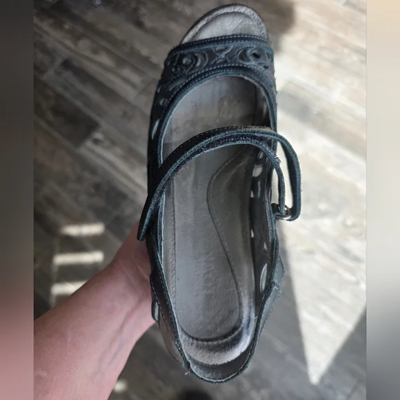 Women's Blue Leather Naot Deluxe Travel Beach Summer Wedge Sandals 5.5US 37 - Picture 12 of 12